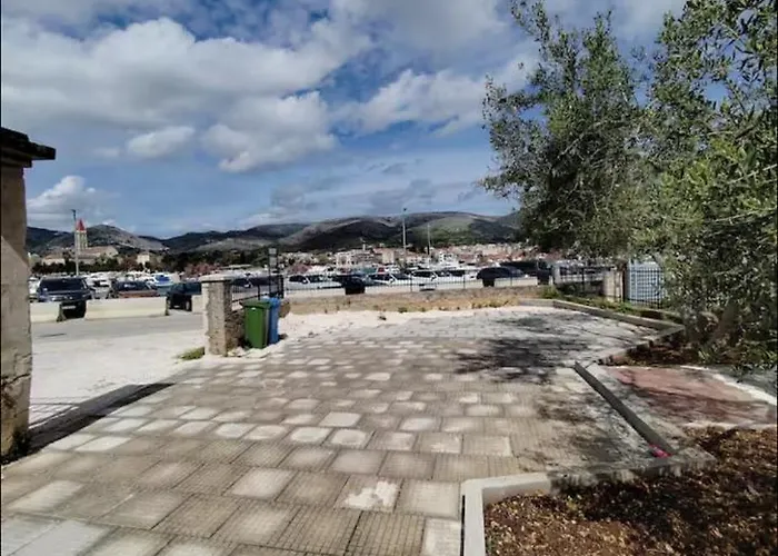 Cagalj Апартаменты *